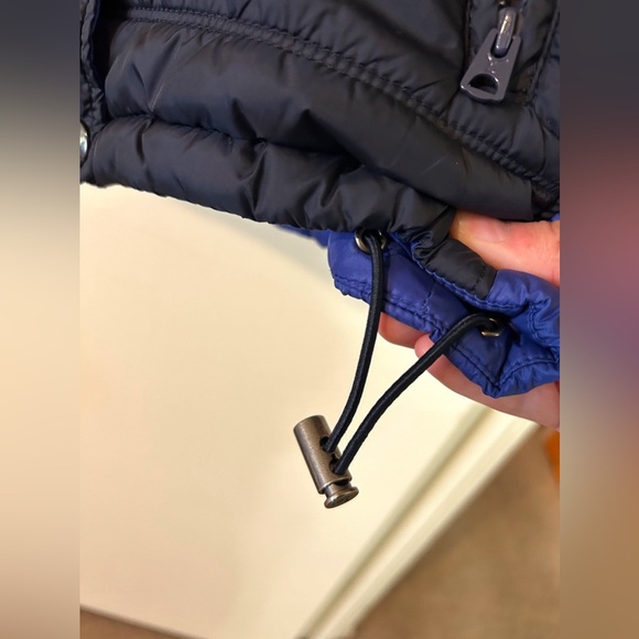 Woman’s American Eagle Outfitters Vest Size Large - Picture 3 of 6